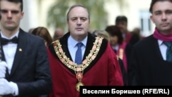 Проф. Анастас Герджиков по време на откриването на новата академична година в Софийския университет