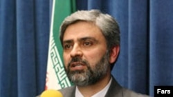 حسینی:تلاش ايران اين است که فعاليت های هسته ای و فعاليت هايش در عرصه مسايل منطقه را در چارچوب قوانين بين المللی انجام دهد تا بهانه ای برای اعمال فشار ديگران باقی نگذارد.