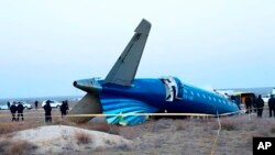25-njy dekabrda Gazagystanyň Aktau howa menziliniň golaýynda Azerbaýjan Howaýollarynyň Embraer 190 kysymly uçary ýere gaçdy. 