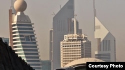 بنابر پيش بينى هاى كارشناسان ميزان مبادلات تجارى بين دوبى و ايران در سال ۲۰۱۰ به نسبت سال ۲۰۰۸ حدود ۵۰ درصد كاهش خواهد يافت.