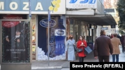 Iz IJZ su poručili da će eventualno dalje pooštravanje mjera protiv korona virusa u velikoj mjeri zavisiti od procenta vakcinisanih građana.  (Foto: Podgorica)