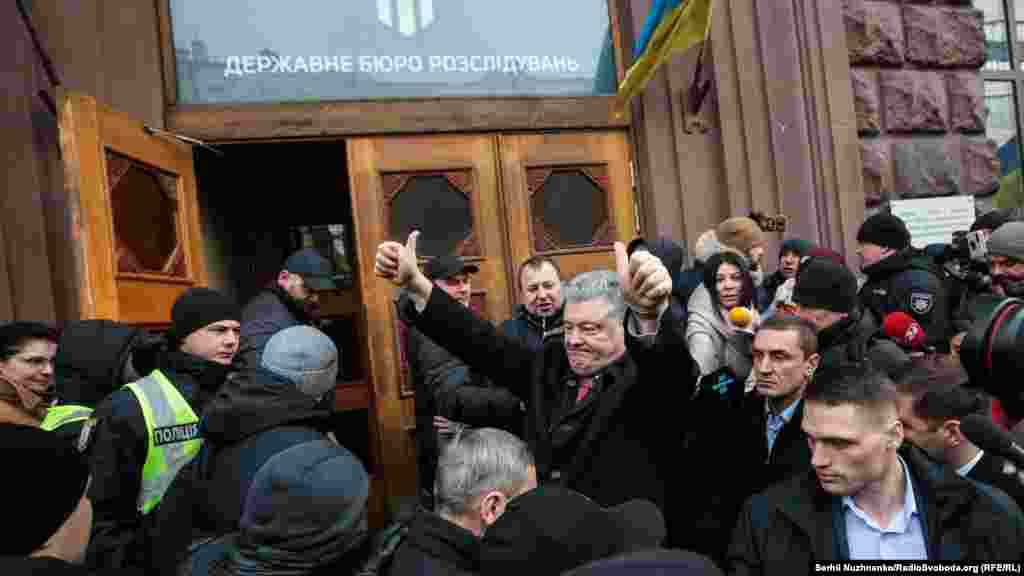 Петро Порошенко прийшов на допит у Державне бюро розслідувань, Київ, 24 січня 2020 року