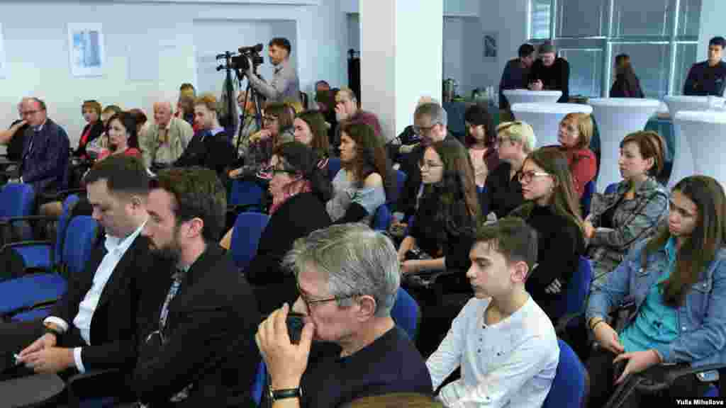 Invitați ai Radio Europa Liberă și conferinței de bilanț al proiectului „Antinostalgia - privind spre viitor”.