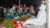 Памятник "Не сдаюсь" в Ногинске: потерявший ногу в бою военный держит в руке гранату 