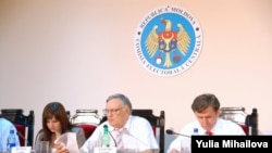 CEC: Lapti, Stirbu, Ciocan