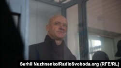 Водночас на сайті Європейського суду з прав людини немає повідомлення про справу Труханова (на фото - Геннадій Труханов у суді під час обрання йому запобіжного заходу, 15 лютого 2018 року)