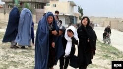 ارشیف، یو شمېر افغان مېرمنې او نجونې