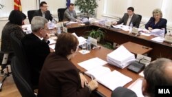 Архивска фотографија: Седница на Државната изборна Комисија