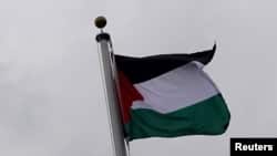 د فلسطین بیرغ