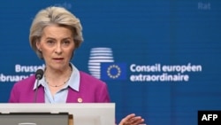 Președinta Comisiei Europene, Ursula von der Leyen, spune că acum e timpul ca și SUA să își aducă contribuția financiară pentru Ucraina blocată în Congresul american.
