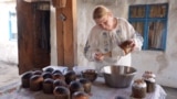 Family-run bakery in Bucha makes traditional Easter cakes, keeps oven hot despite war