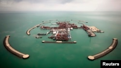 Искусственные острова на нефтяном месторождении Кашаган, Западный Казахстан.