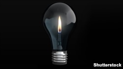 Informațiile despre iminenta pană de curent au circulat intens pe rețelele de socializare, iar mai multe site-uri au profitat pentru a obține trafic din fake news. 