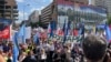 Sindikati i studenti u blokadi na prvomajskom protestu u Beogradu
