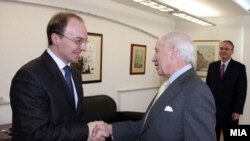 Министерот Милошоски и медијаторот Нимиц 
