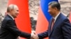 Președintele Rusiei, Vladimir Putin, face în China prima sa vizită externă de la învestire.