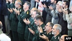 جمعی از کادرهای ارشد سپاه پاسداران انقلاب اسلامی در مراسم نمازجمعه تهران