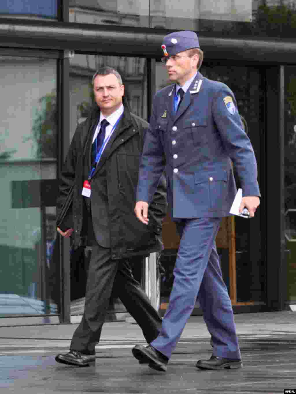 Na samitu su učestvovale političke delegacije iz 48 zemalja. Okupili su se ministri vanjskih poslova država članica EU, visoki dužnosnici EU, SAD-a, Rusije, Turske, te međunarodnih organizacija. Foto: Midhat Poturović