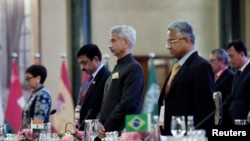 Reuniunea miniștrilor de externe din G20 s-a deschis cu un moment de reculegere în memoria victimelor cutremurelor din Turcia și Siria, New Delhi, India, 2 martie 2023