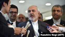 وزیر خارجه ایران گزارشها درباره عبور اورانیوم غنی شده ایران از مرز ۳۰۰ کیلوگرم را تائید کرد.