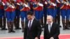 Presidenti i Mongolisë, Ukhnaagiin Khurelsukh, mirëpret në shtetin e tij presidentin rus, Vladimir Putin. 3 shtator 2024. 