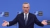 Secretarul General NATO, Jens Stoltenberg, spune că toți aliații sunt de acord că Ucraina trebuie ajutată sistematic, și că va deveni într-o bună zi membră în alianță. Detaliile rămân însă confuze. 