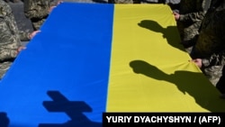 Автори дослідження зауважують, що з 12% до 18% стало більше тих, кому «важко сказати», скільки часу вони ще готові терпіти (фото ілюстративне)