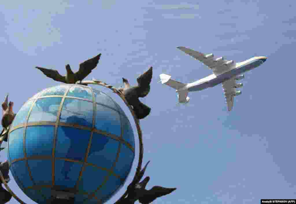 The world's largest transport aircraft, the Ukrainian Antonov An-225 Mria, flies over the Independence Day parade in Kyiv.