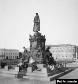 Rijetka fotografija memorijala u Samari