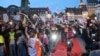 Studenti iz Srbije su na biciklima 15. aprila uveče stigli do francuskog grada Strazbura kako bi tražili podršku za svoje proteste protiv korupcije.  