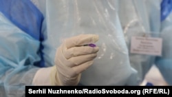 У пункті щепитимуть вакциною CoronaVac виробництва Sinovac Biotech