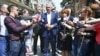 Liviu Dragnea (centru)