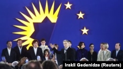ბიძინა ივანიშვილი და „ქართული ოცნების“ გუნდის წევრები