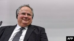 Шефот на грчката дипломатија Никос Коѕијас