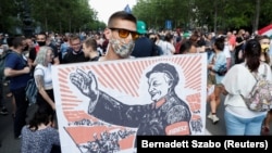 Protest la Budapesta față de planurile de deschidere a universității chineze Fudan în capitala Ungariei, 5 iunie 2021