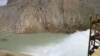 Плотина Кировского водохранилища, Таласская область, 7 августа 2012 года.