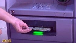  Bankomatlaryň öňünde ýene uly nobatlar döreýär