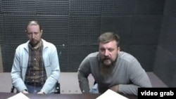 Александр Чикало и Иван Близнюк во время суда по «кокаиновому делу» в 2021 году.