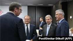 Aleksandar Vučić, Donald Tusk, Johanes Han i Hašim Tači u Briselu u vreme poslednje faze dijaloga