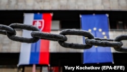 Коли саме російські дипломати мають покинути Словаччину, не повідомляється