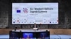 Premijer Hrvatske Andrej Plenković iz konferencijske sale u Zagrebu rukovodi diskusiju samita putem video linka, 6. maj 2020.