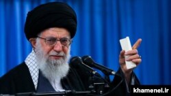 رهبر جمهوری اسلامی گفته است که باید در زمینه‌ عدالت کار کنیم و از مردم و خدا عذرخواهی کنیم.