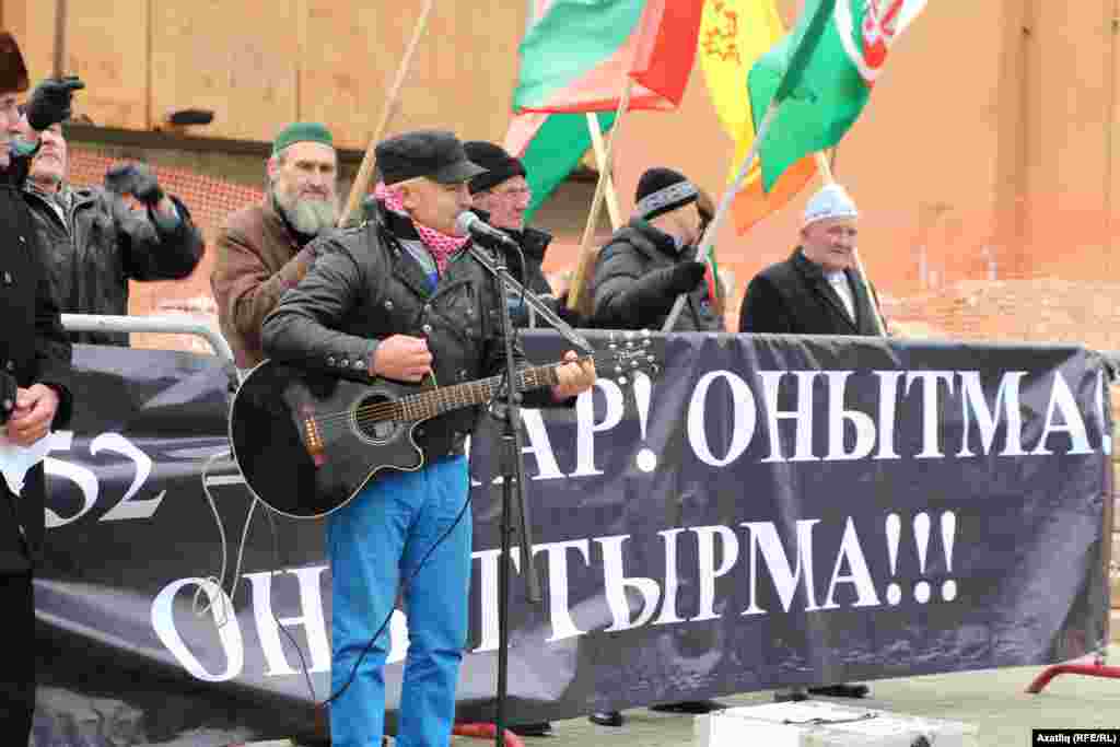 Җырчы Альберт Исмаил