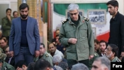 محمدحسین باقری، رئیس ستادکل نیروهای مسلح جمهوری اسلامی (فرد وسط)