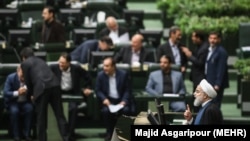 رییس‌جمهوری ایران می‌گوید:ما هر سلاحی از هر نوعی که نیاز داشته باشیم می‌سازیم و انبار می‌کنیم.