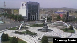 میدان آزادی سنندج