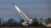 Ілюстраційне фото. Реактивна артилерійська система HIMARS Збройних сил України веде вогонь поблизу лінії фронту на Херсонщині, 5 листопада 2022 року