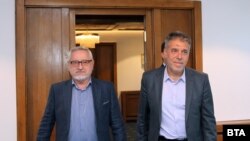 Ангел Димитров и Драги Георгиев од комисијата за историски прашања меѓу Бугарија и Северна Македонија