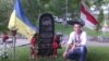 Бацькі Алеся Чаркашына: «Ніхто сына не заменіць. Герой ці не герой»