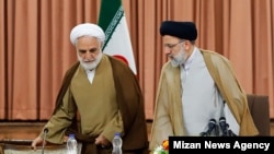محسنی اژه‌ای در کنار سلفش ابراهیم رئیسی
